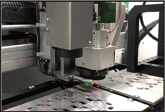 Τυπωμένη μηχανή διαχωριστών πινάκων κυκλωμάτων Λ μηχανών δρομολογητών PCB Genitec μορφή για SMT GAM340AT