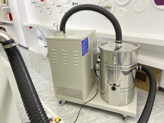 Υψηλή αποδοτική καθαρίζοντας μηχανή PCB συλλεκτών σκόνης 50L PCBA HEPA