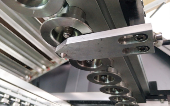 SMT γραμμών παραγωγής PCB συγκολλώντας μηχανή PID κυμάτων μηχανών πιάτων 6KW αυτόματη συγκολλώντας