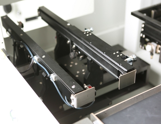 Εξοπλισμός PCB Depaneling τεμνουσών μηχανών PCB Genitec για το αυτόματο εργαλείο προσαρμοσμένο αλλαγή GAM380AT PCB